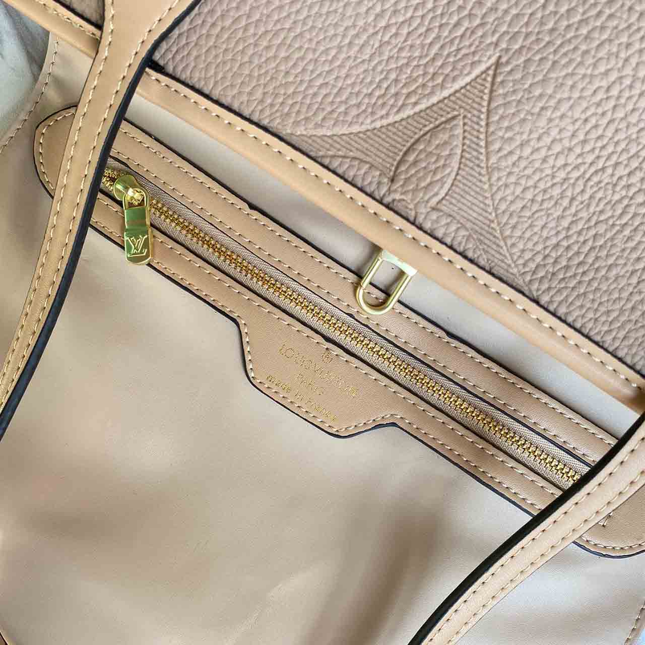 Louis Vuitton Huyfull MM EPI Leather M40932-11