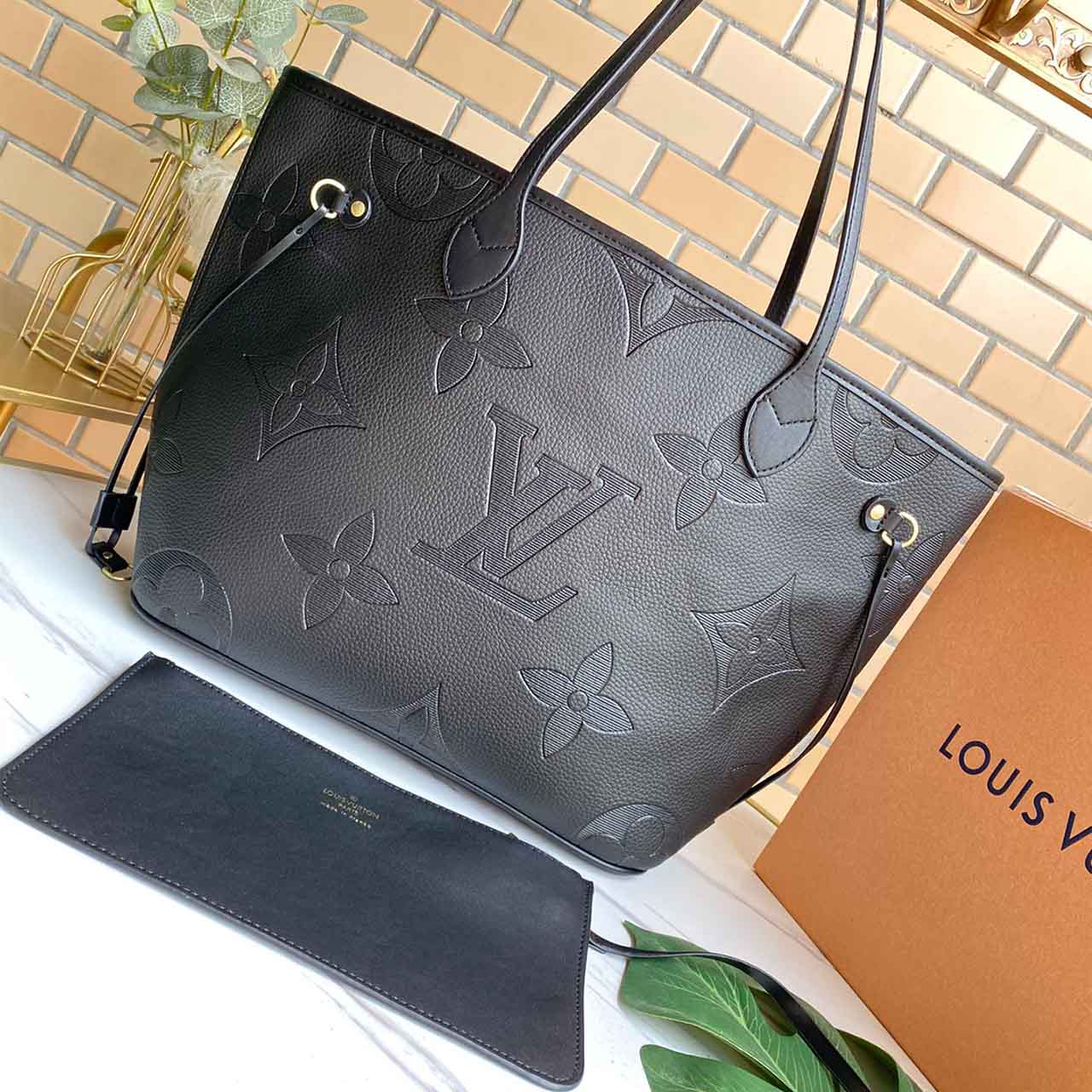 Louis Vuitton Huyfull MM EPI Leather M40932-16