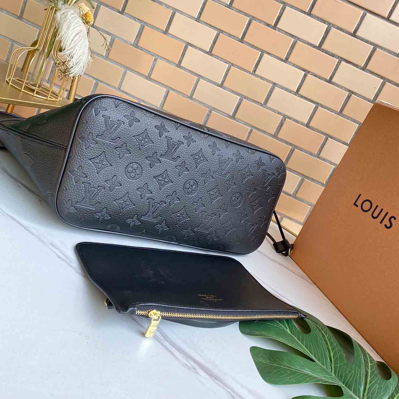 Louis Vuitton Huyfull MM EPI Leather M40932-17