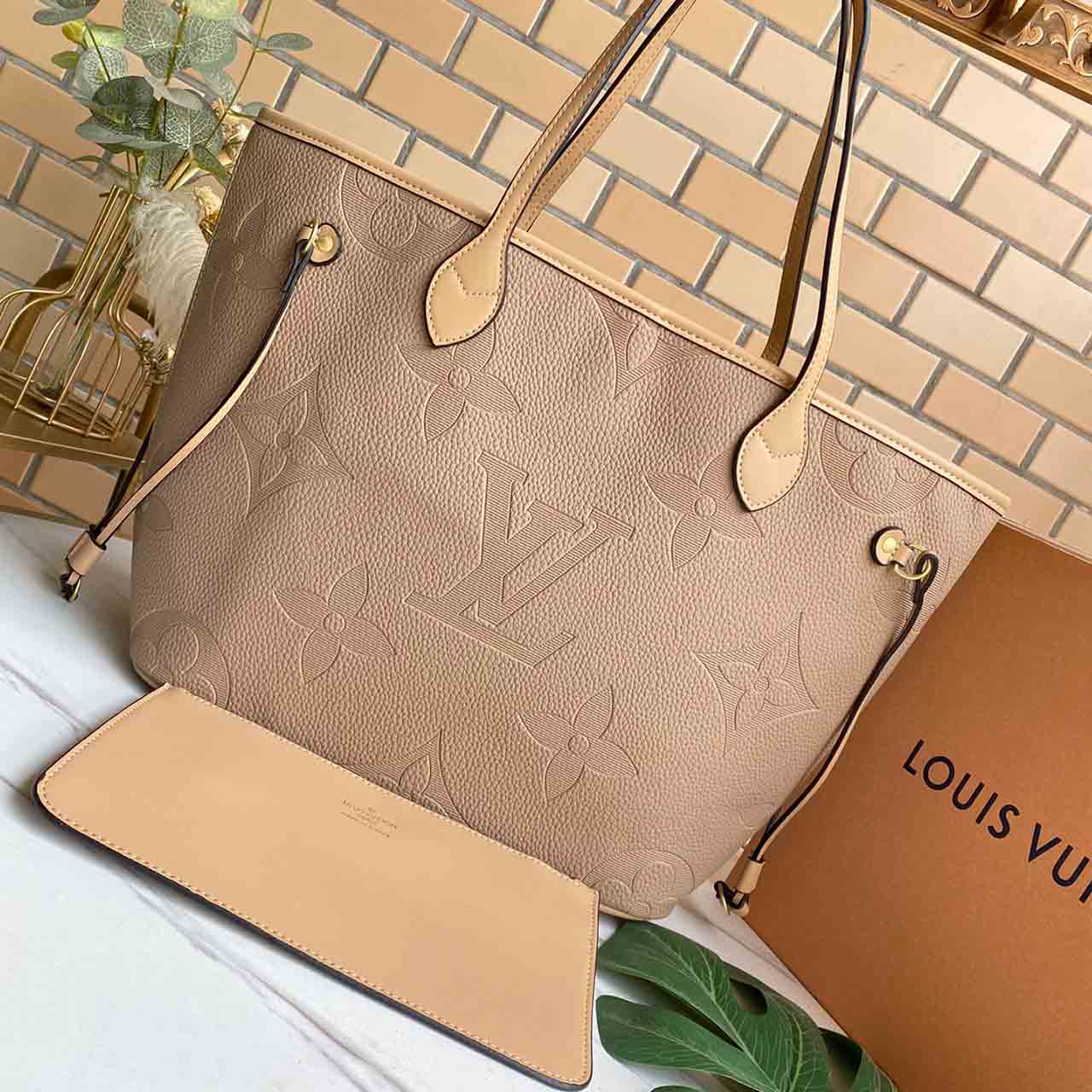 Louis Vuitton Huyfull MM Monogram Empreinte Leather M45685 Negro/Beige/Azul-7