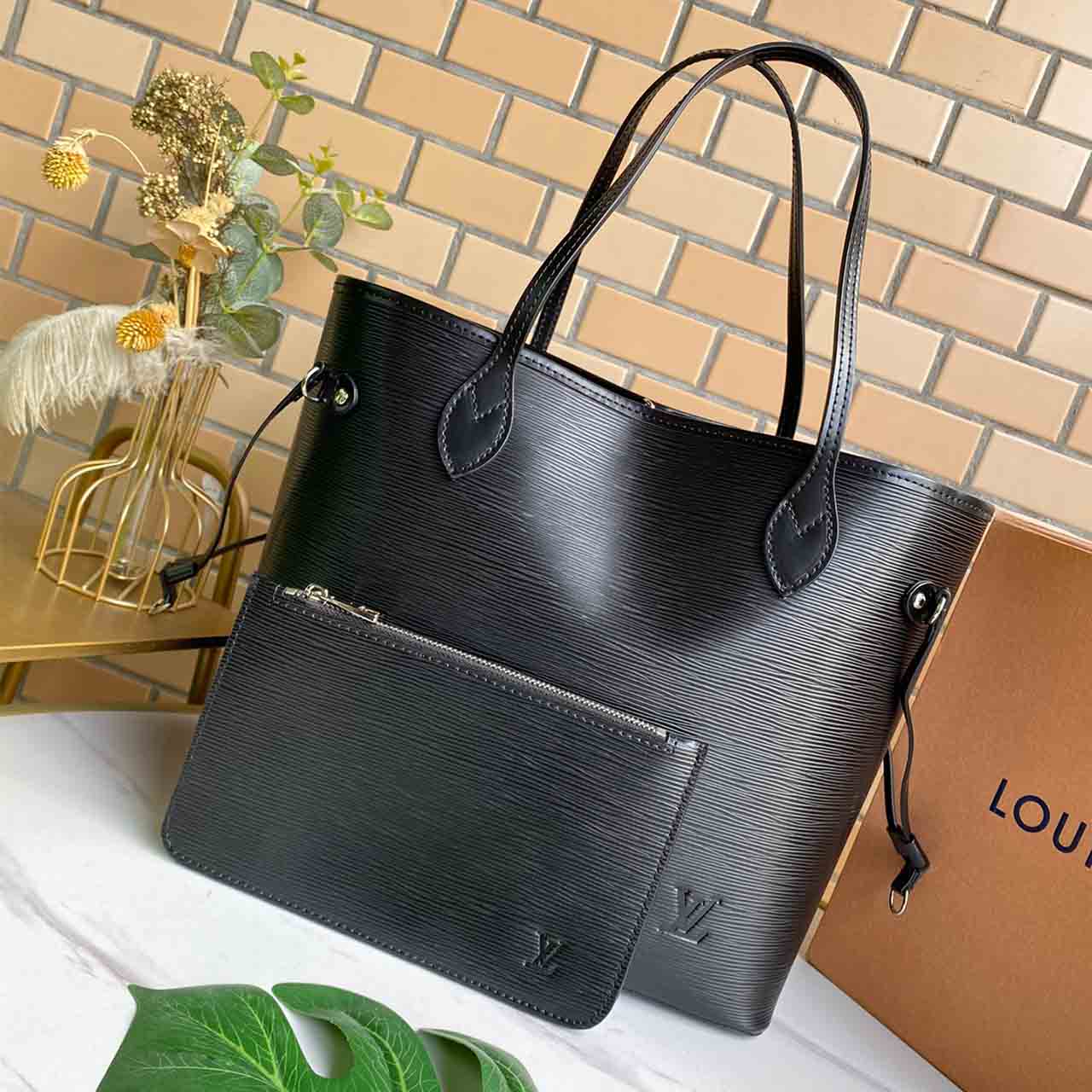 Louis Vuitton Huyfull MM Monogram Empreinte Leather M45685 Negro/Beige/Azul-13