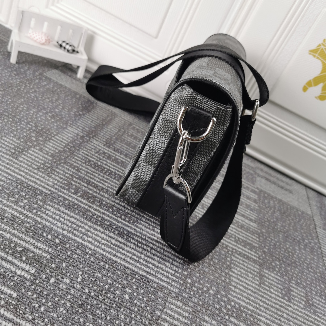 Louis Vuitton Studio Messenger N50013-5