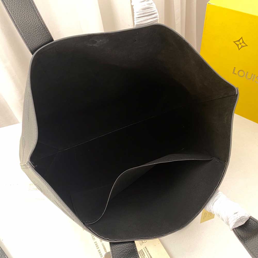 Louis Vuitton Cabas Voyage M52817-3