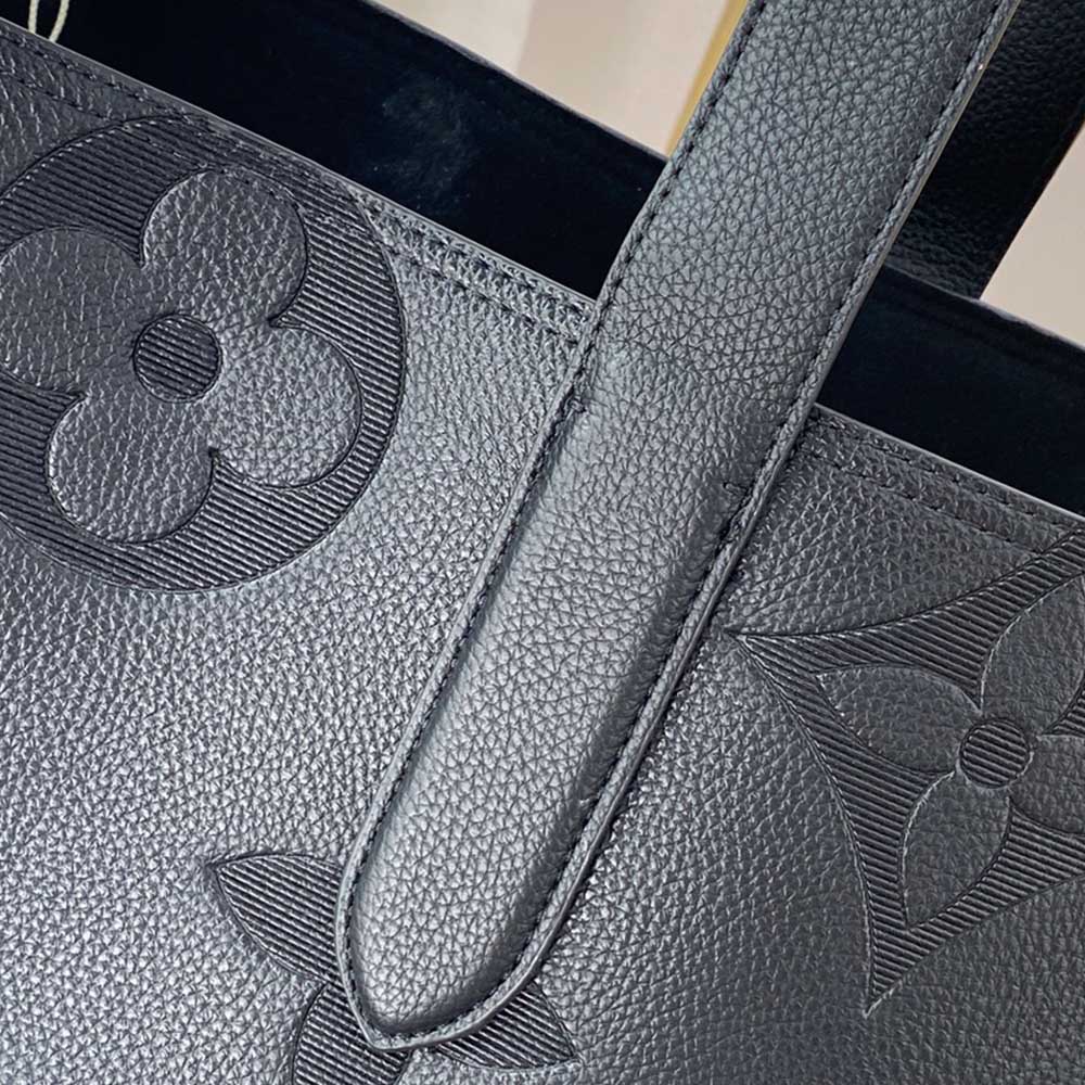 Louis Vuitton Cabas Voyage M52817-5