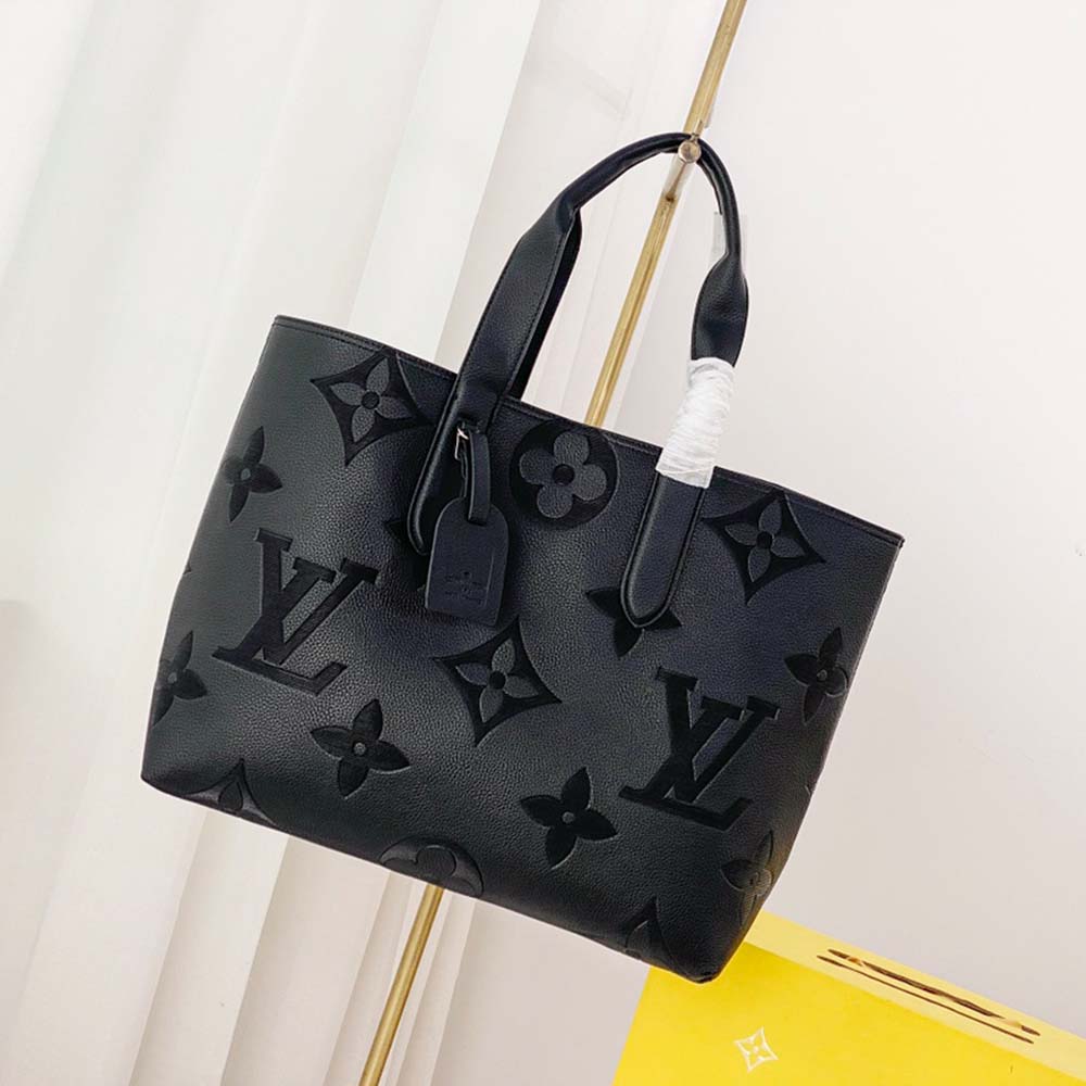 Louis Vuitton Cabas Voyage M52817-6