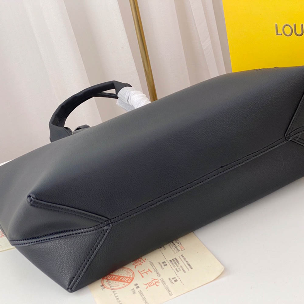Louis Vuitton Cabas Voyage M52817-11
