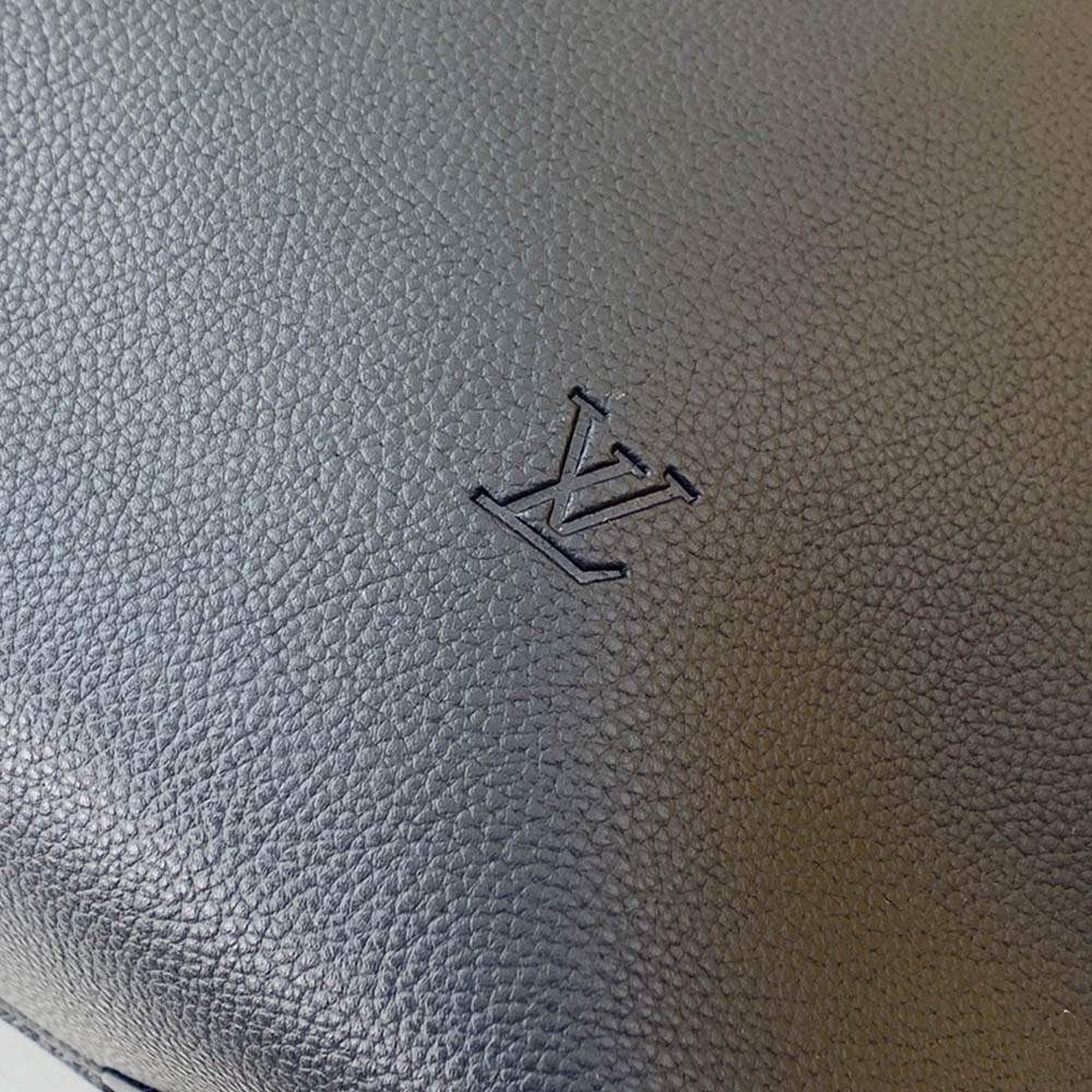 Louis Vuitton Cabas Voyage M52817-14