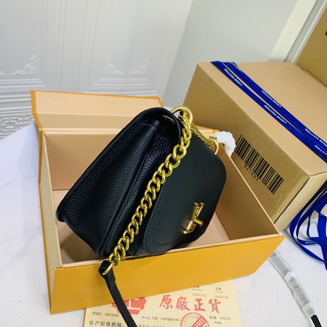 LOUIS VUITTON LOCKME Cadena PM Black/White/Pink-13
