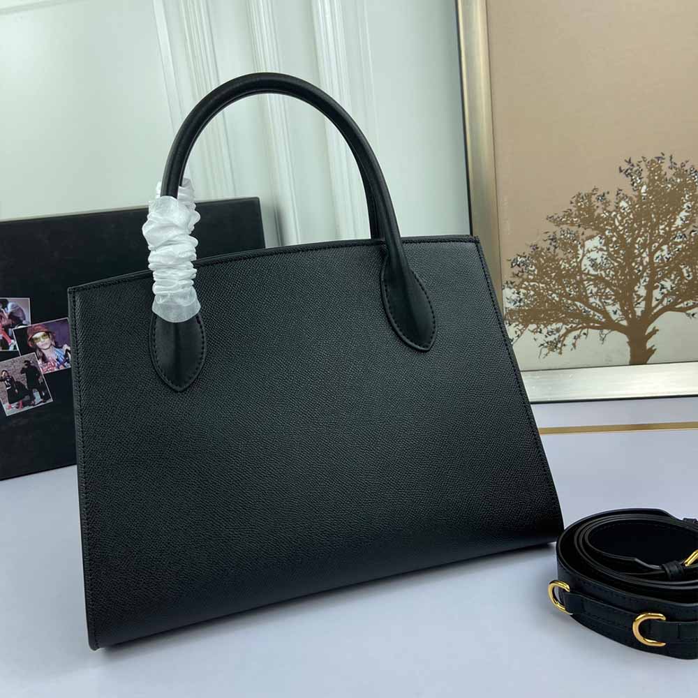 Bolsa Monocromática de cuero Saffiano de Prada Medium 1BA155 (66158) Vino-11