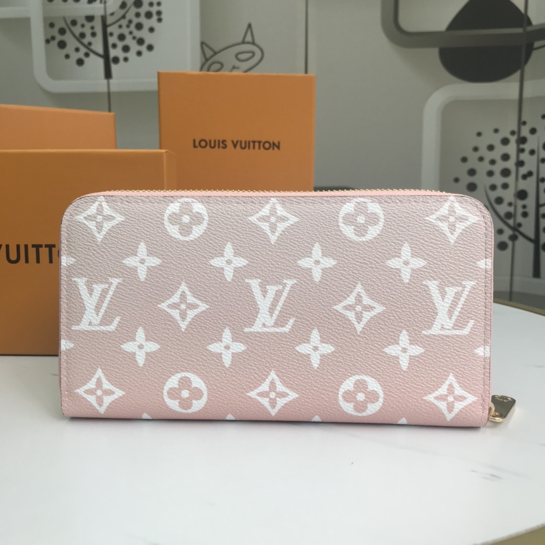 Louis Vuitton junto a la billetera de la piscina M80360-11