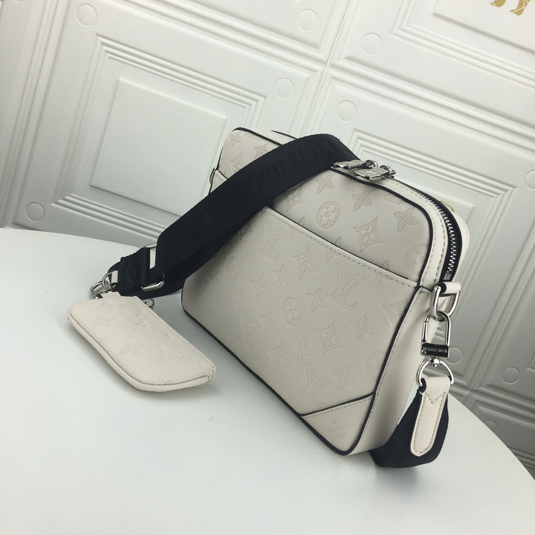 Louis Vuitton Trio Messenger en relieve M69443 White/Black-1