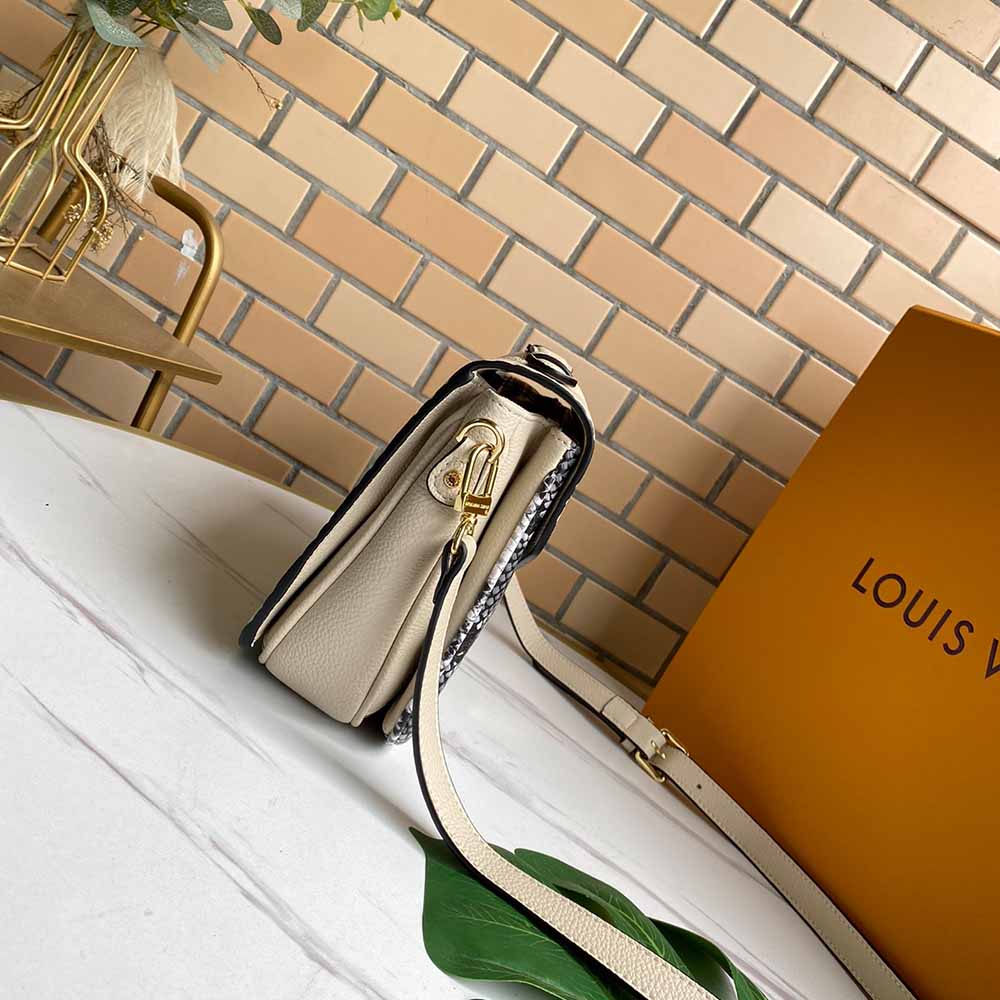 Louis Vuitton Pochette Metis M40780 Beige/Pink-3
