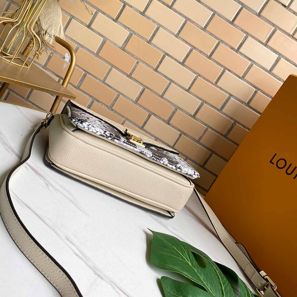 Louis Vuitton Pochette Metis M40780 Beige/Pink-5