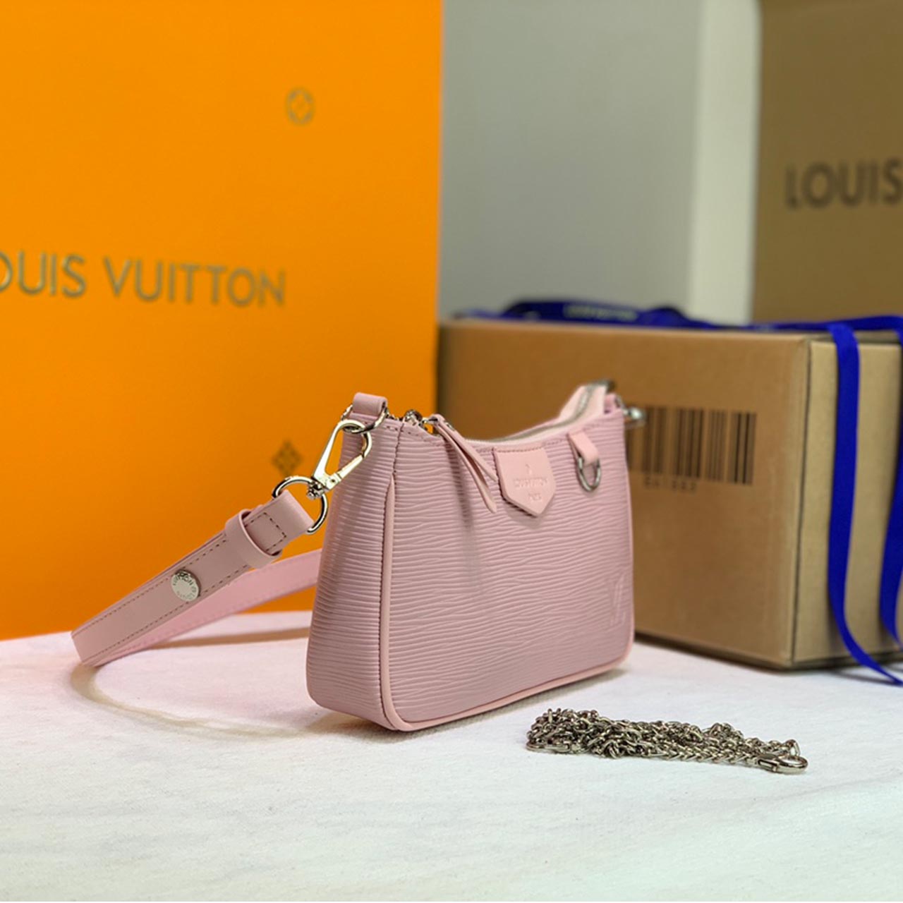 Louis Vuitton Easy Pouch en Strap Pink/Blue M80483/M80480-1