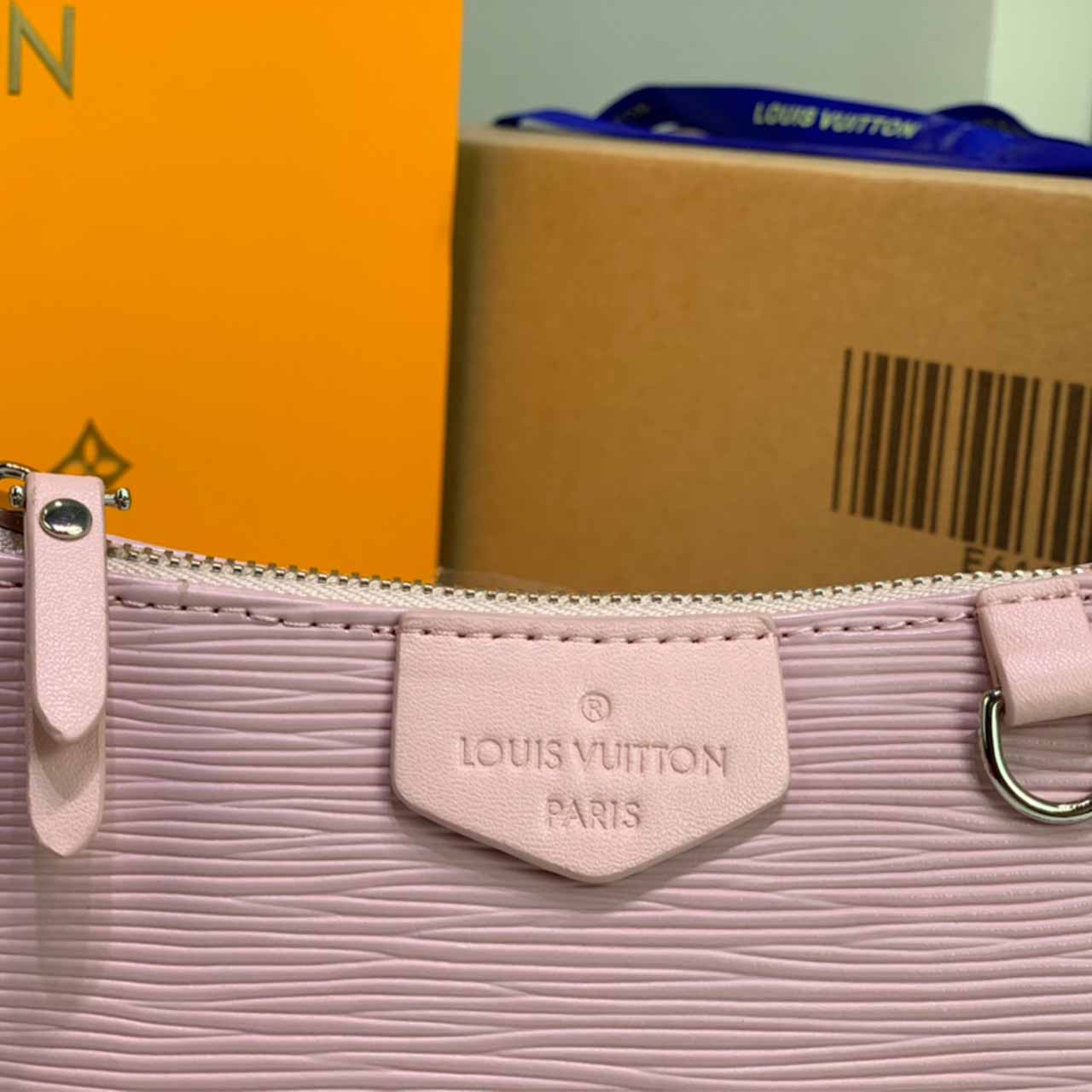 Louis Vuitton Easy Pouch en Strap Pink/Blue M80483/M80480-3