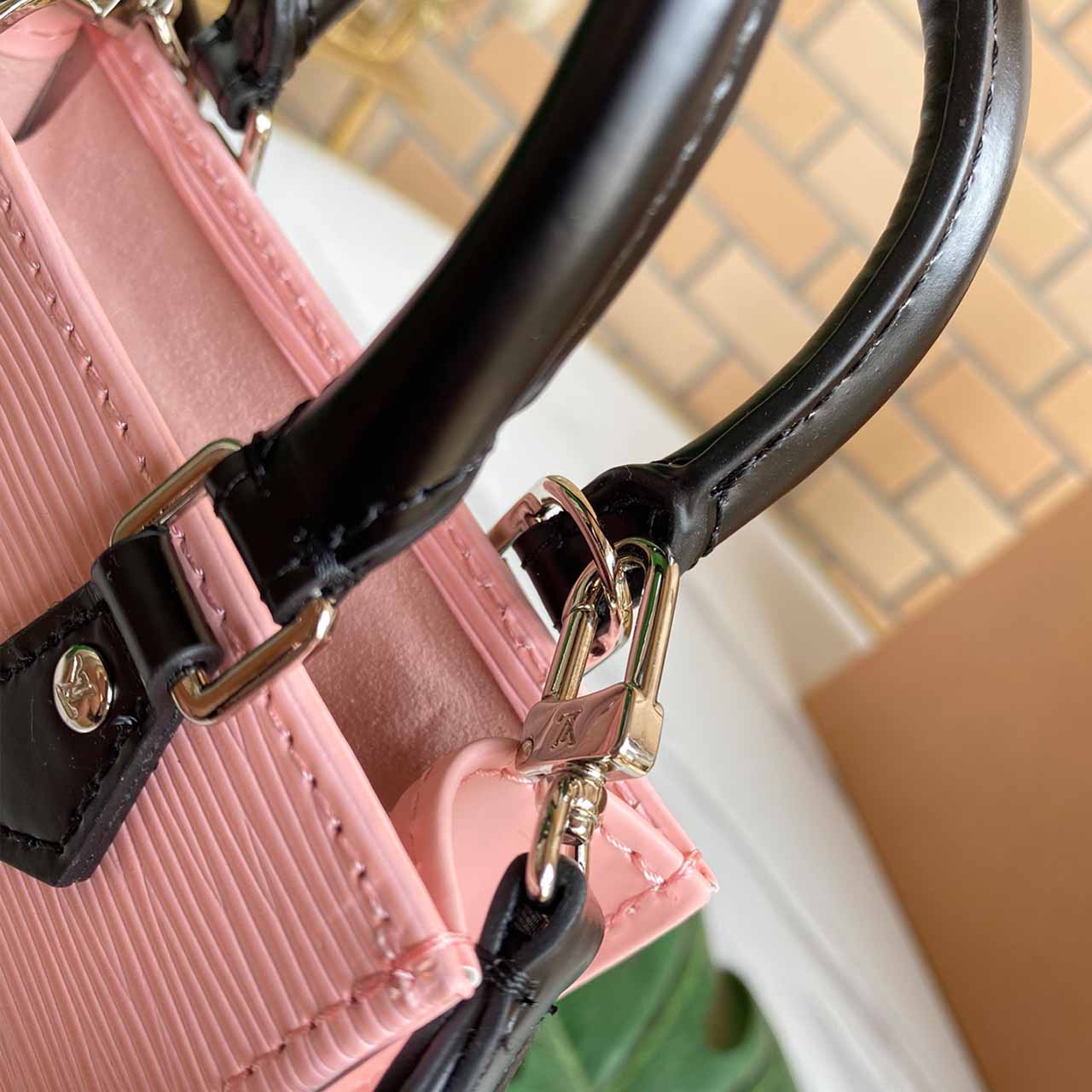 Louis Vuitton Petit Sac Plat M69441 Black/White/Pink-11
