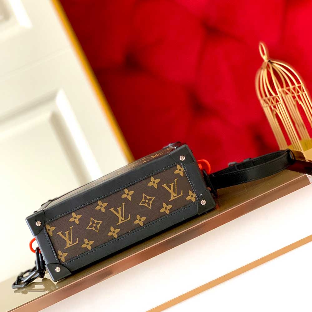 Louis Vuitton Soft Trunk M44730-7