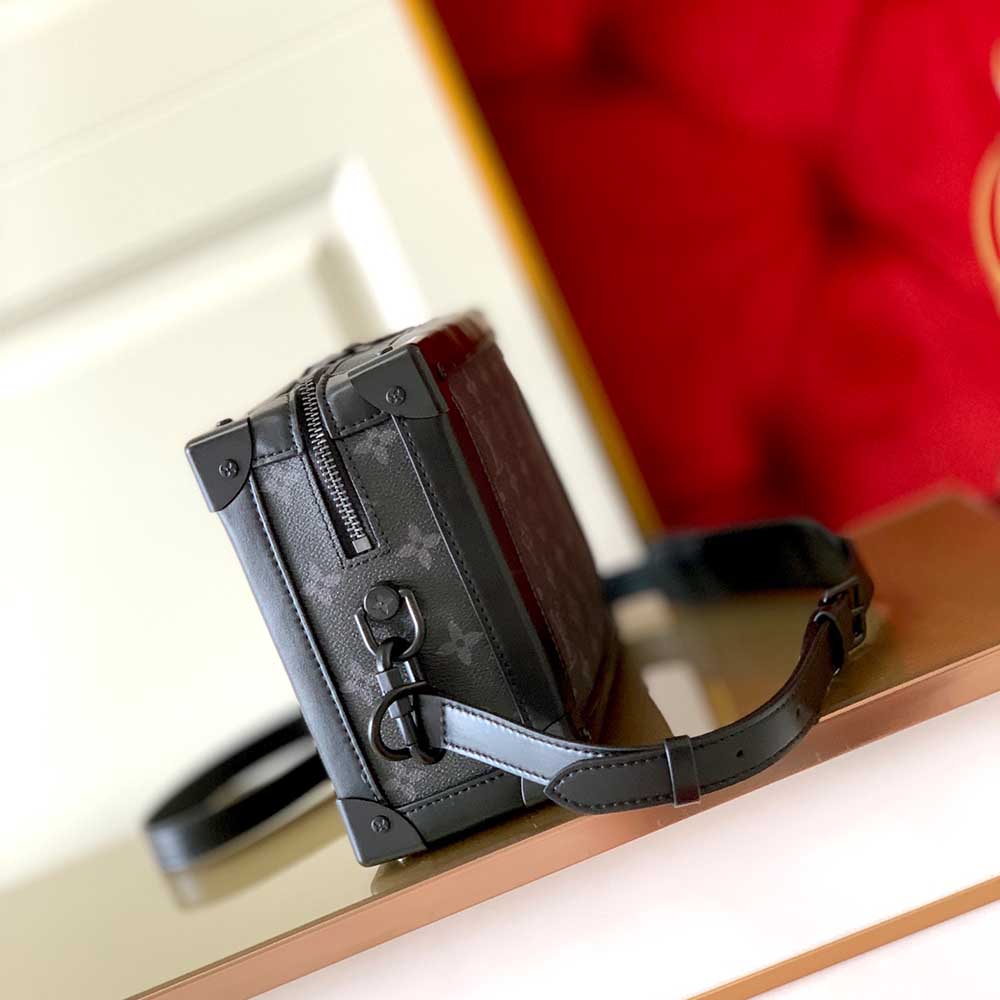 Louis Vuitton Soft Trunk M44730-11