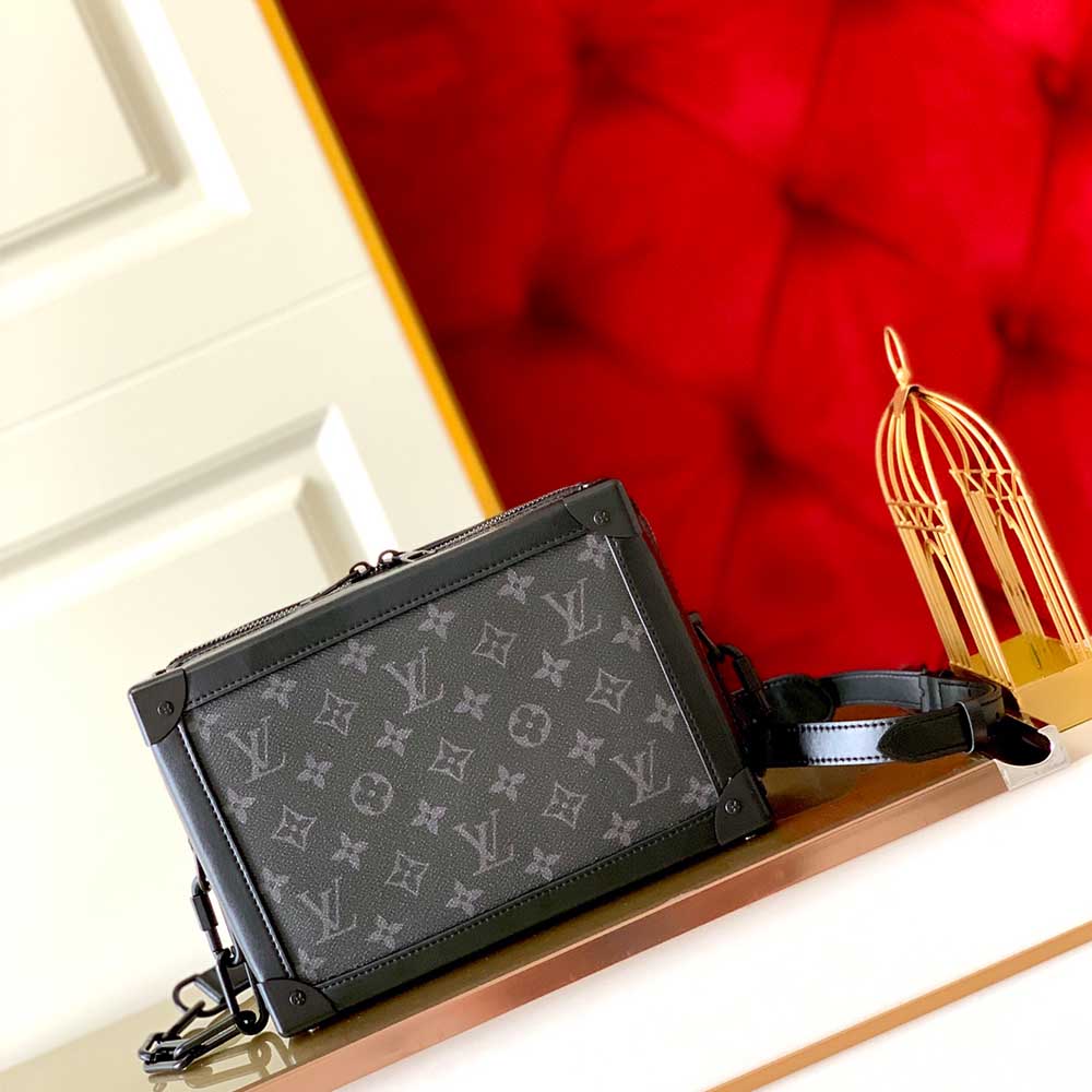 Louis Vuitton Soft Trunk M44730-12