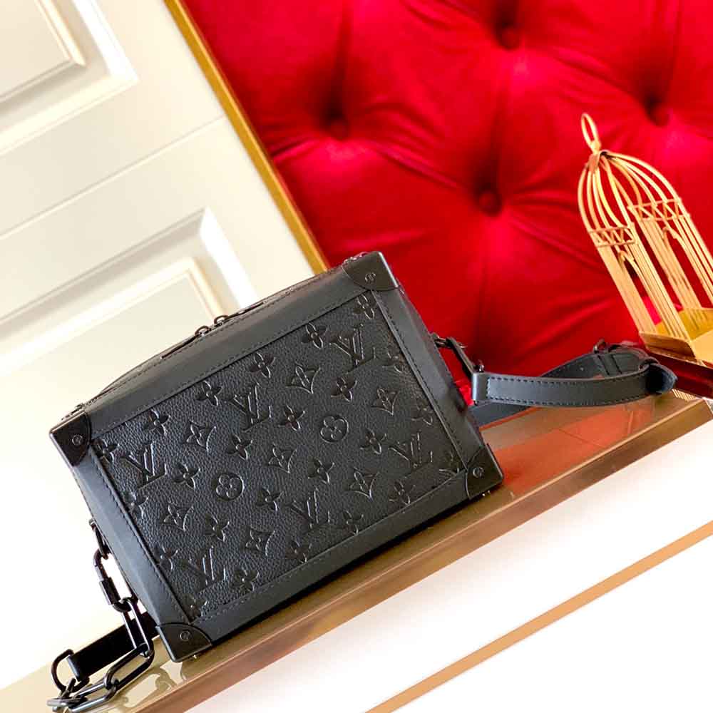 Louis Vuitton Soft Trunk M44730-15