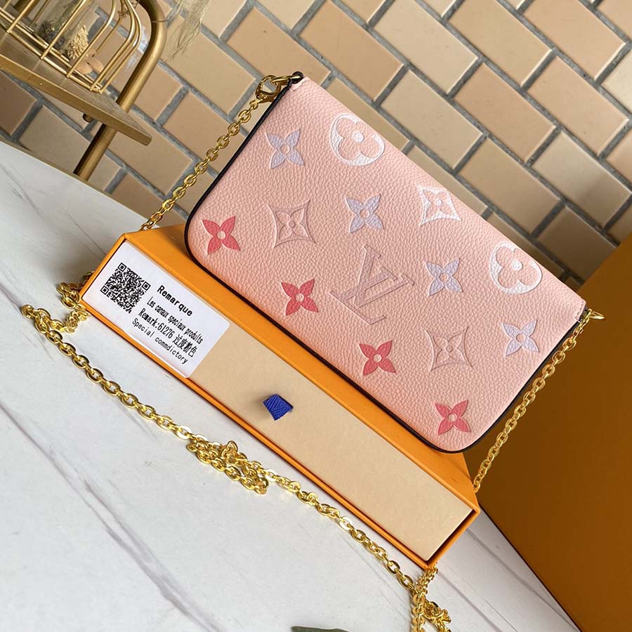 Edición especial de Louis Vuitton de Felicie Pochette-11