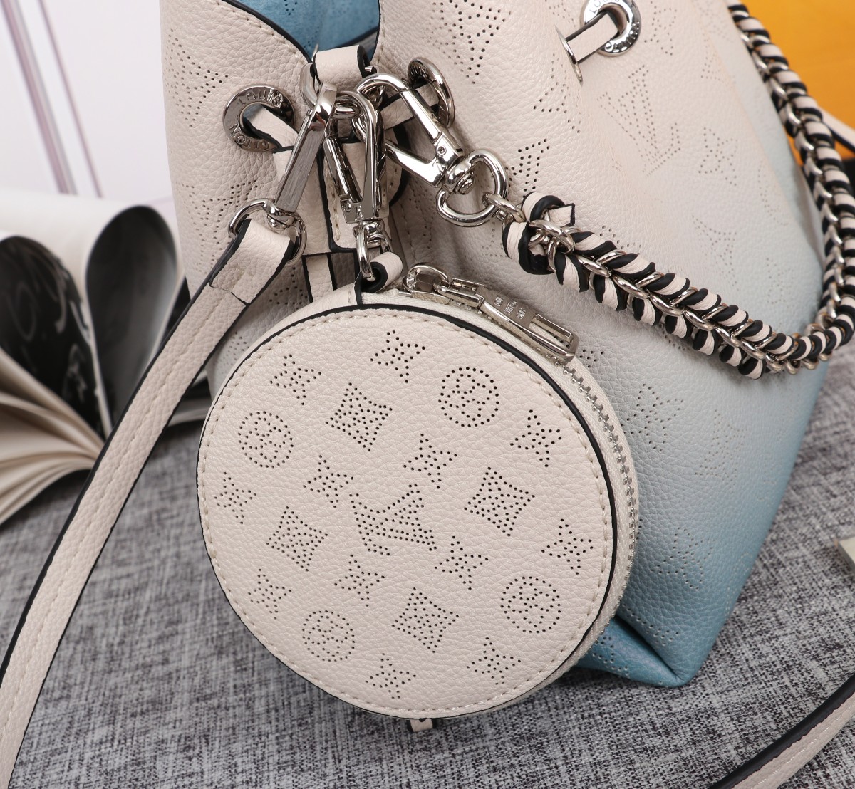 Louis Vuitton Adorable Bella Bucket Bolsa Pink/Blue-6