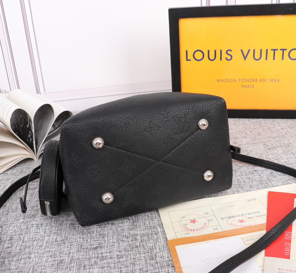 LOUIS VUITTON BELLA BACK BACK NEGRO/PINK/GRIS-3