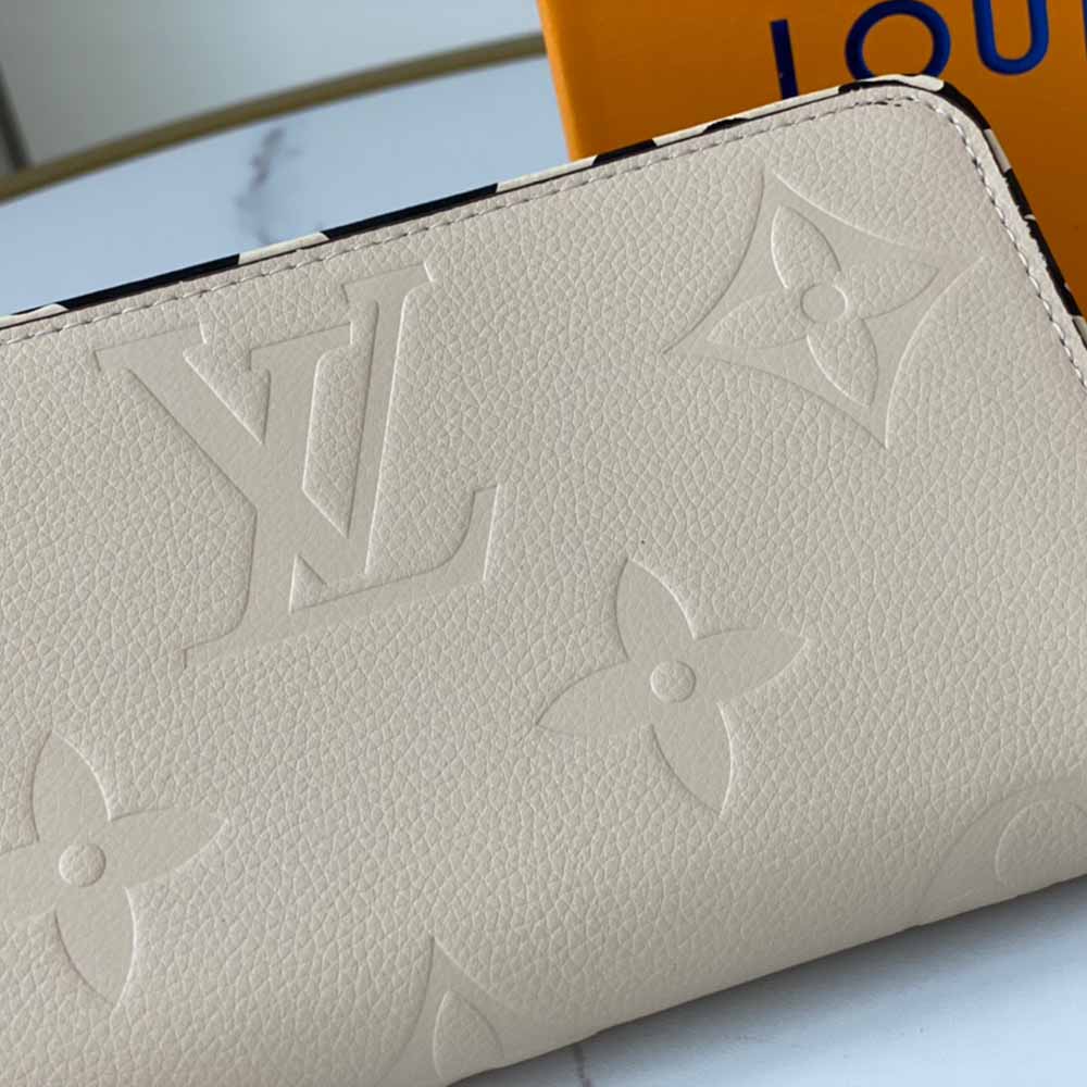 Louis Vuitton Leopard Zippy Wallet M80685-1