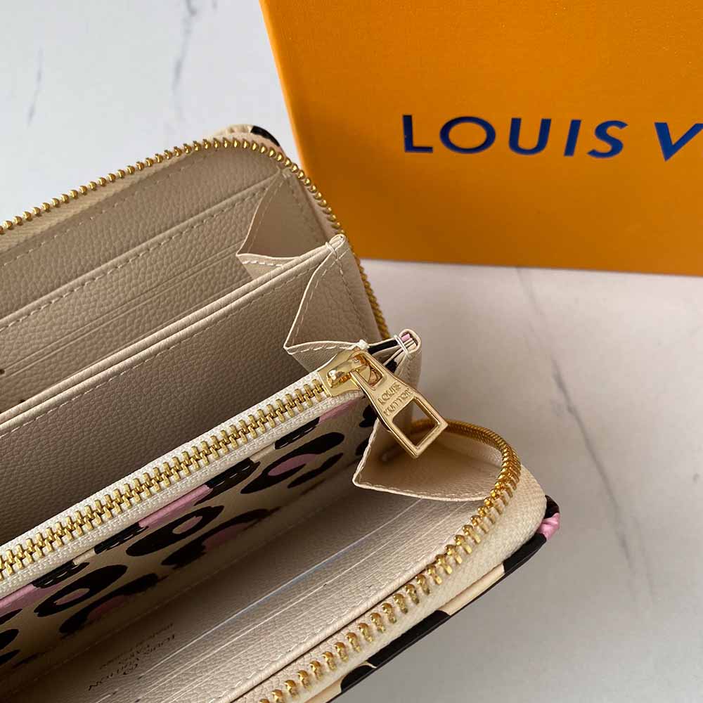 Louis Vuitton Leopard Zippy Wallet M80685-5