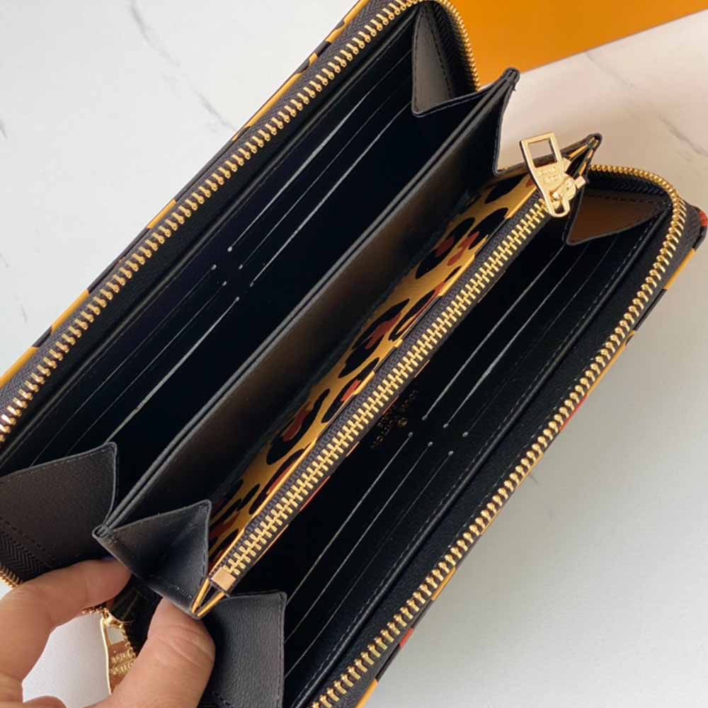 Louis Vuitton Leopard Zippy Wallet M80685-10