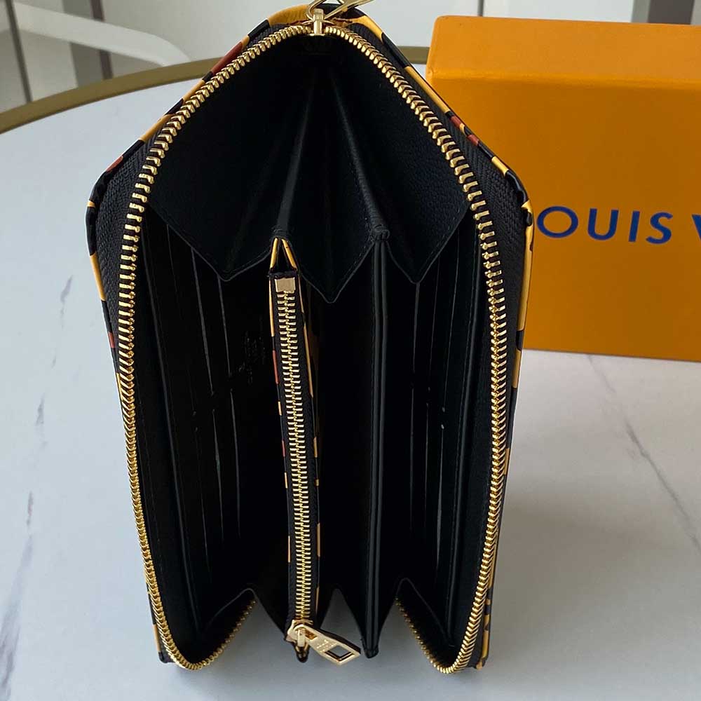 Louis Vuitton Leopard Zippy Wallet M80685-11