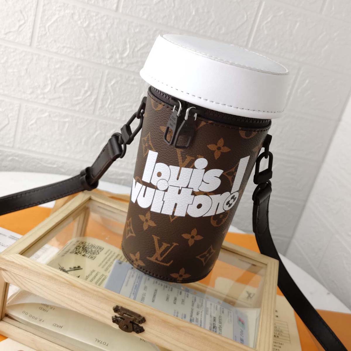 bolsa de taza de café Louis Vuitton-1