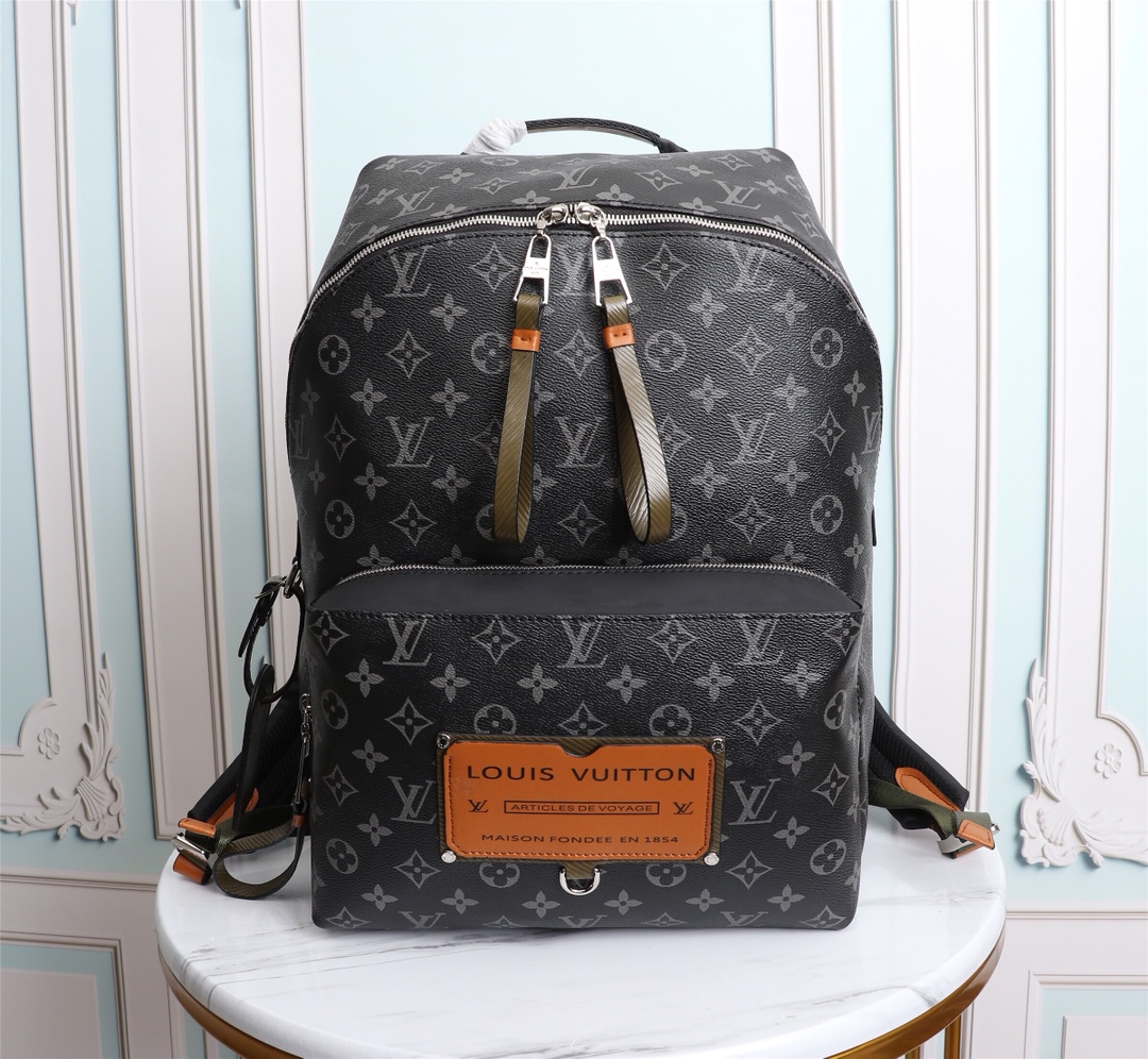 Louis Vuitton Discovery Backpack M45218-1