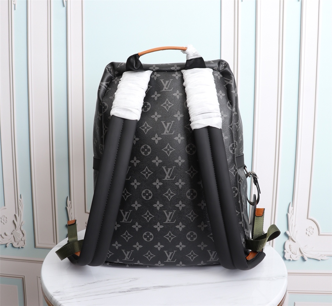 Louis Vuitton Discovery Backpack M45218-2