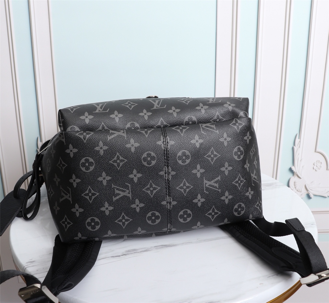 Louis Vuitton Discovery Backpack M45218-10