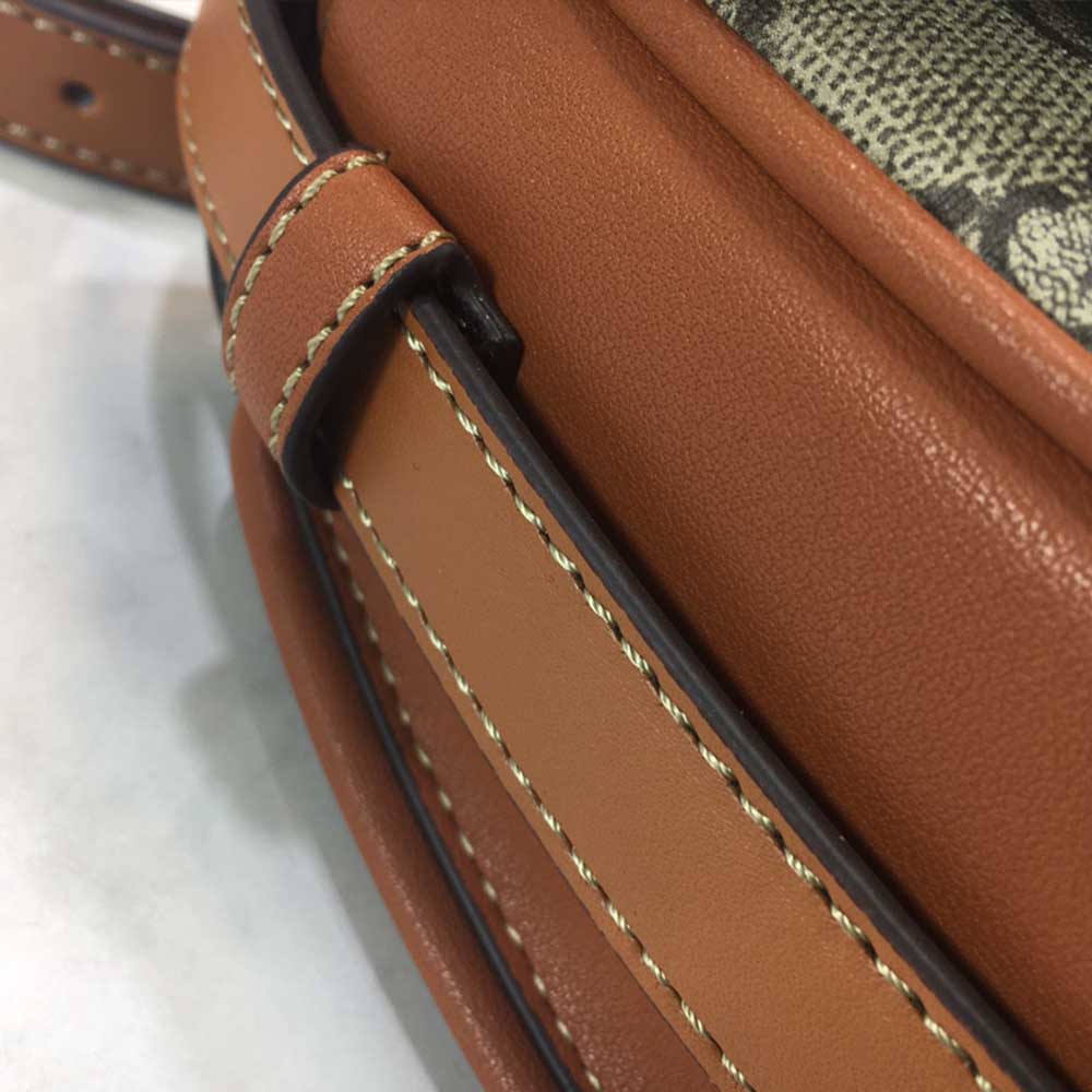Bolso de hombro pequeño de Gucci 644524-4