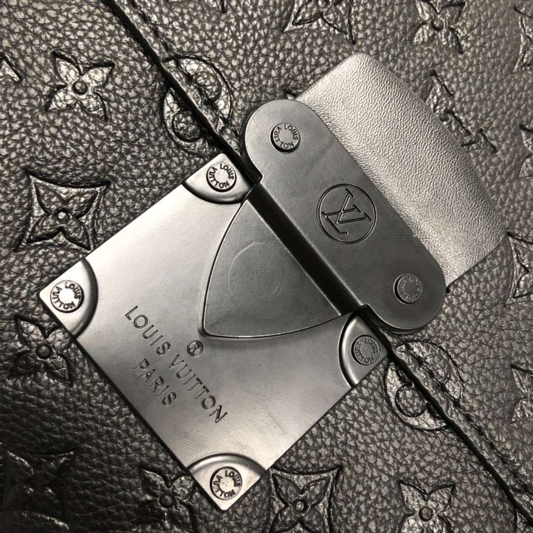 Louis Vuitton S Lock A4 Pouch M80560-6