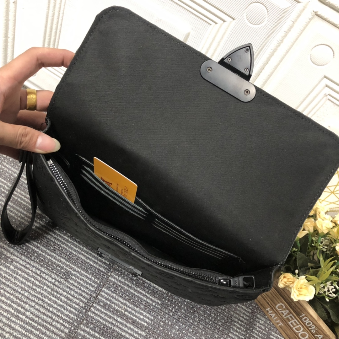 Louis Vuitton S Lock A4 Pouch M80560-8