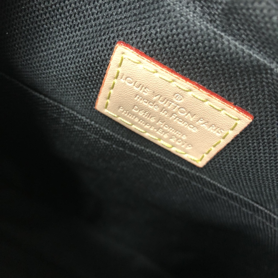 Louis Vuitton 3in1 Pochette Trio Messenger M69443-7