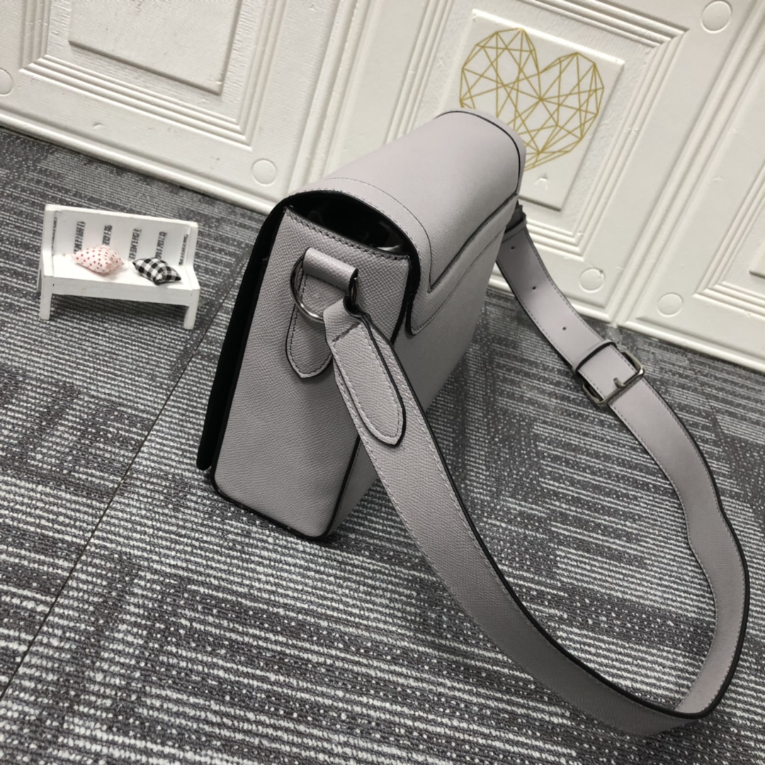 Louis Vuitton New Flap Messenger M30813-12