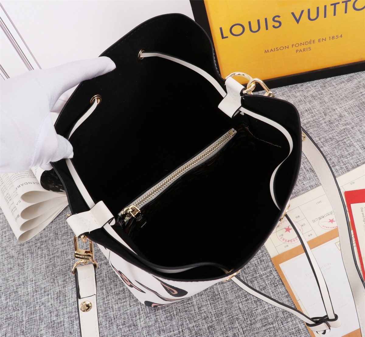 Louis Vuitton Neonoe MM Backet Bolsa Negro/Blanco-11