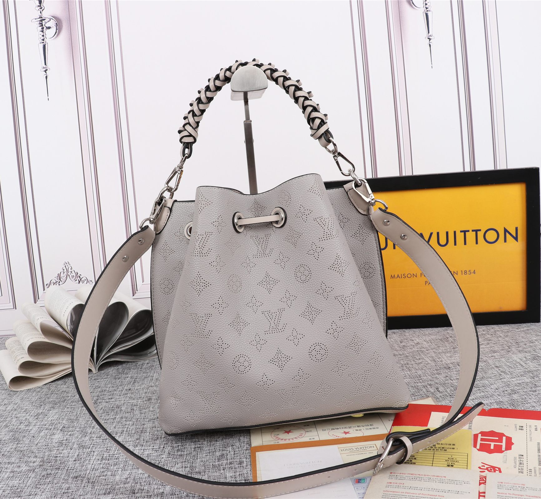LOUIS VUITTON MURIA BACKET BACK- 5 COLORES-5