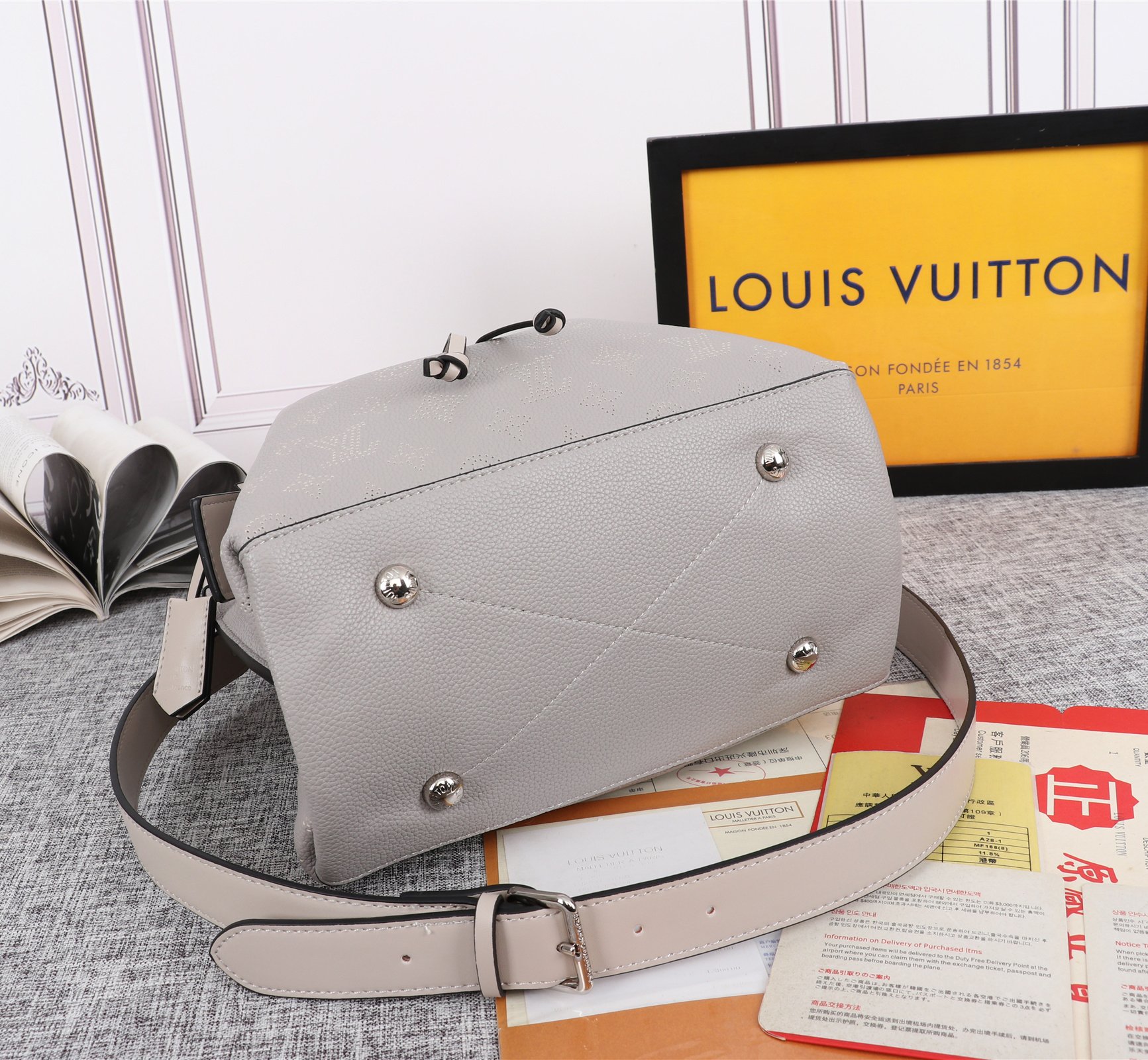 LOUIS VUITTON MURIA BACKET BACK- 5 COLORES-6