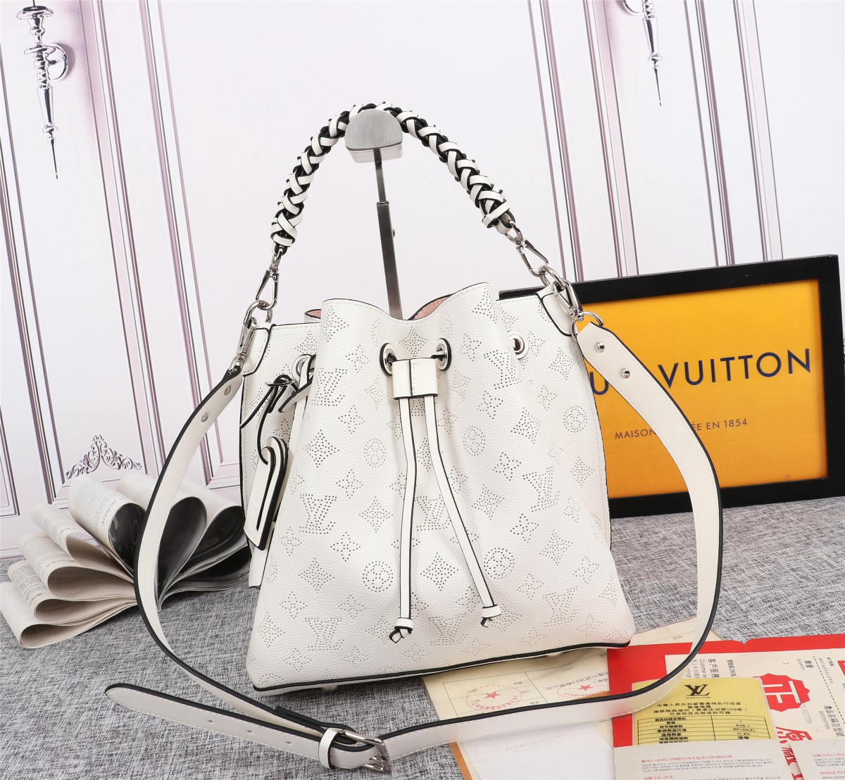 LOUIS VUITTON MURIA BACKET BACK- 5 COLORES-8
