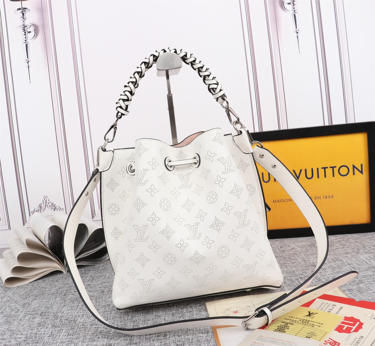 LOUIS VUITTON MURIA BACKET BACK- 5 COLORES-9