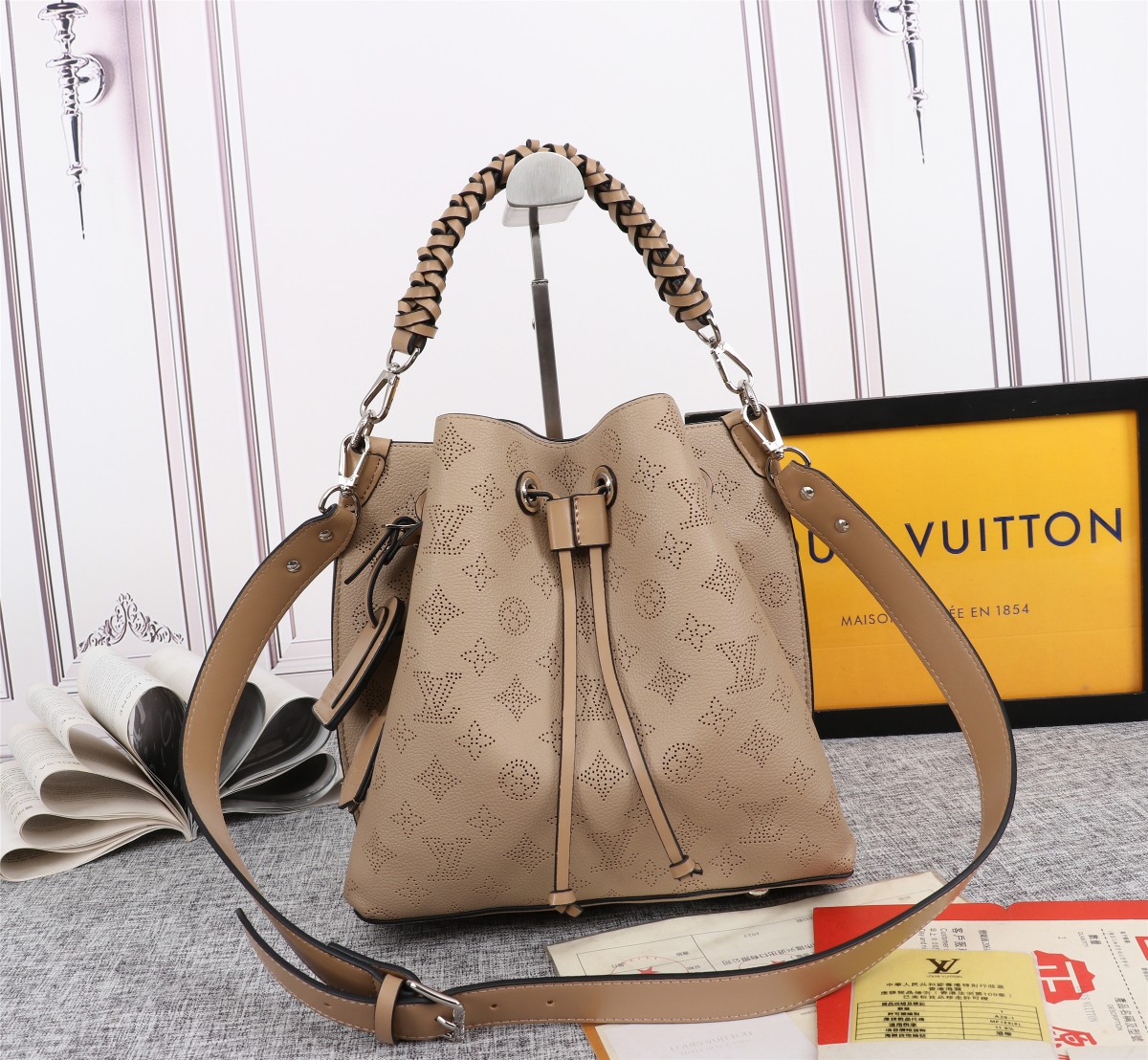 LOUIS VUITTON MURIA BACKET BACK- 5 COLORES-12