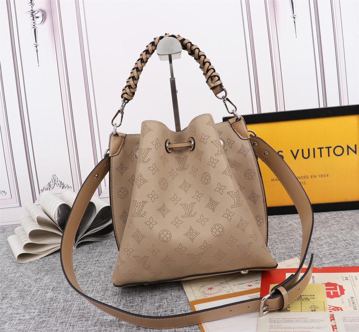 LOUIS VUITTON MURIA BACKET BACK- 5 COLORES-13
