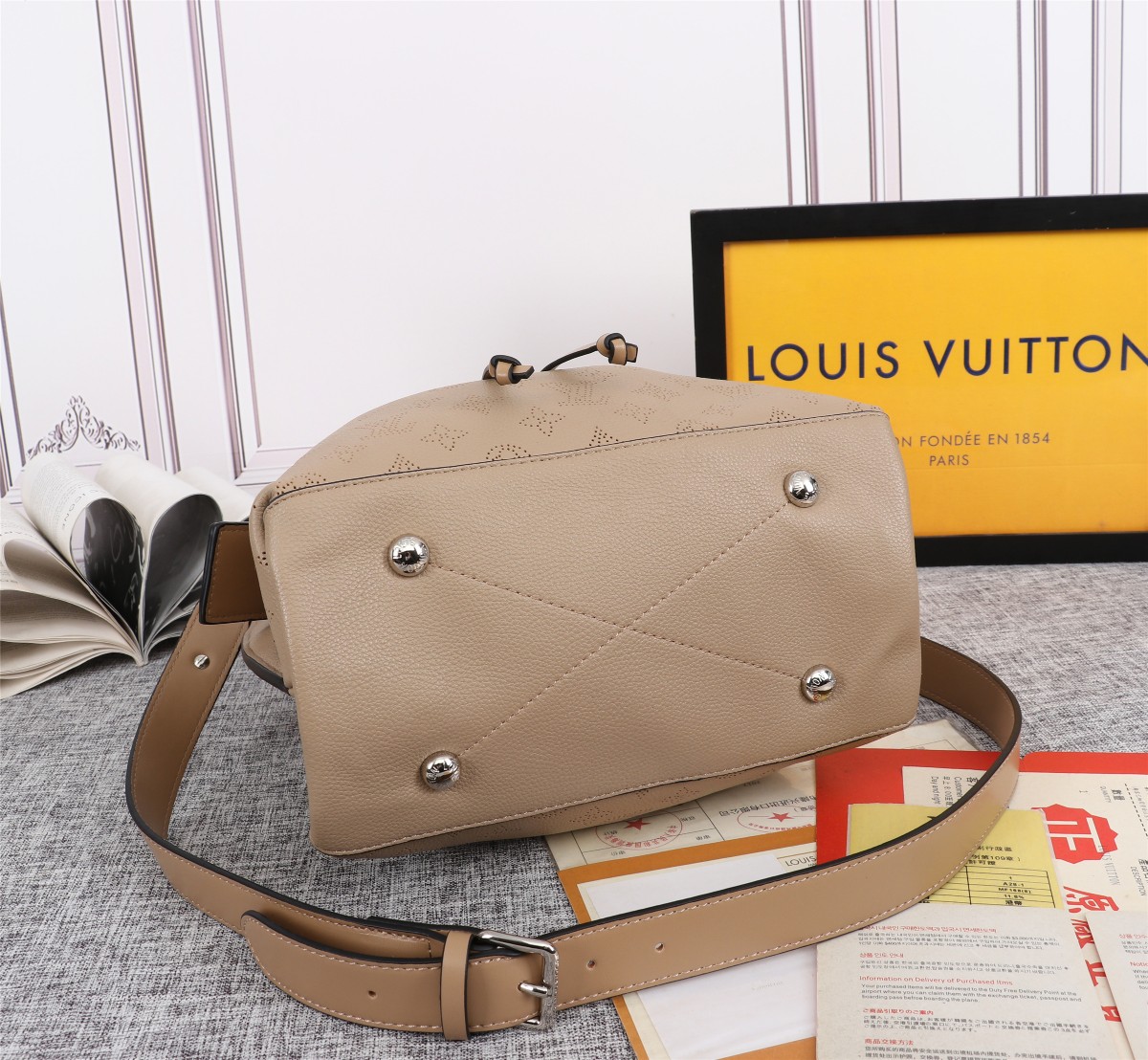 LOUIS VUITTON MURIA BACKET BACK- 5 COLORES-14