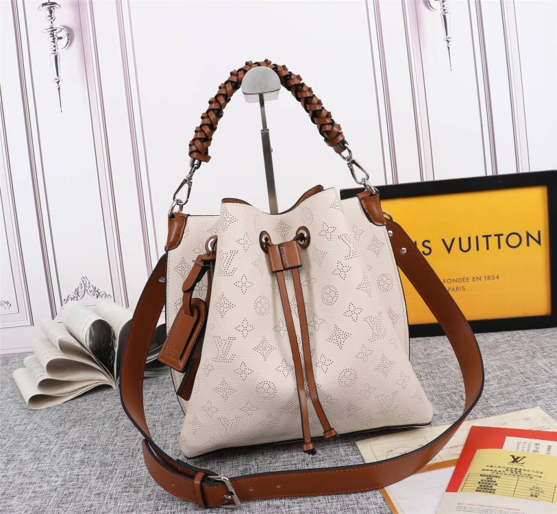 LOUIS VUITTON MURIA BACKET BACK- 5 COLORES-16
