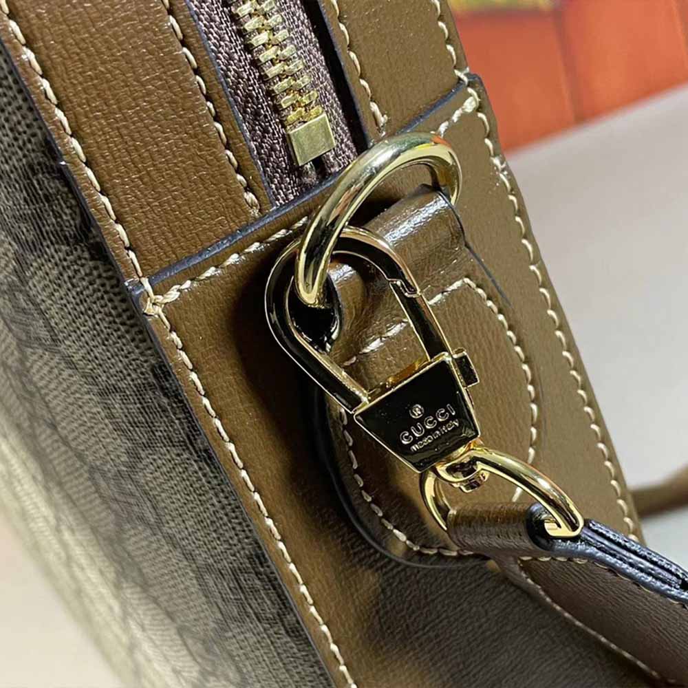 Caso comercial de Gucci con entrelazado G Black/Gray 674140-4
